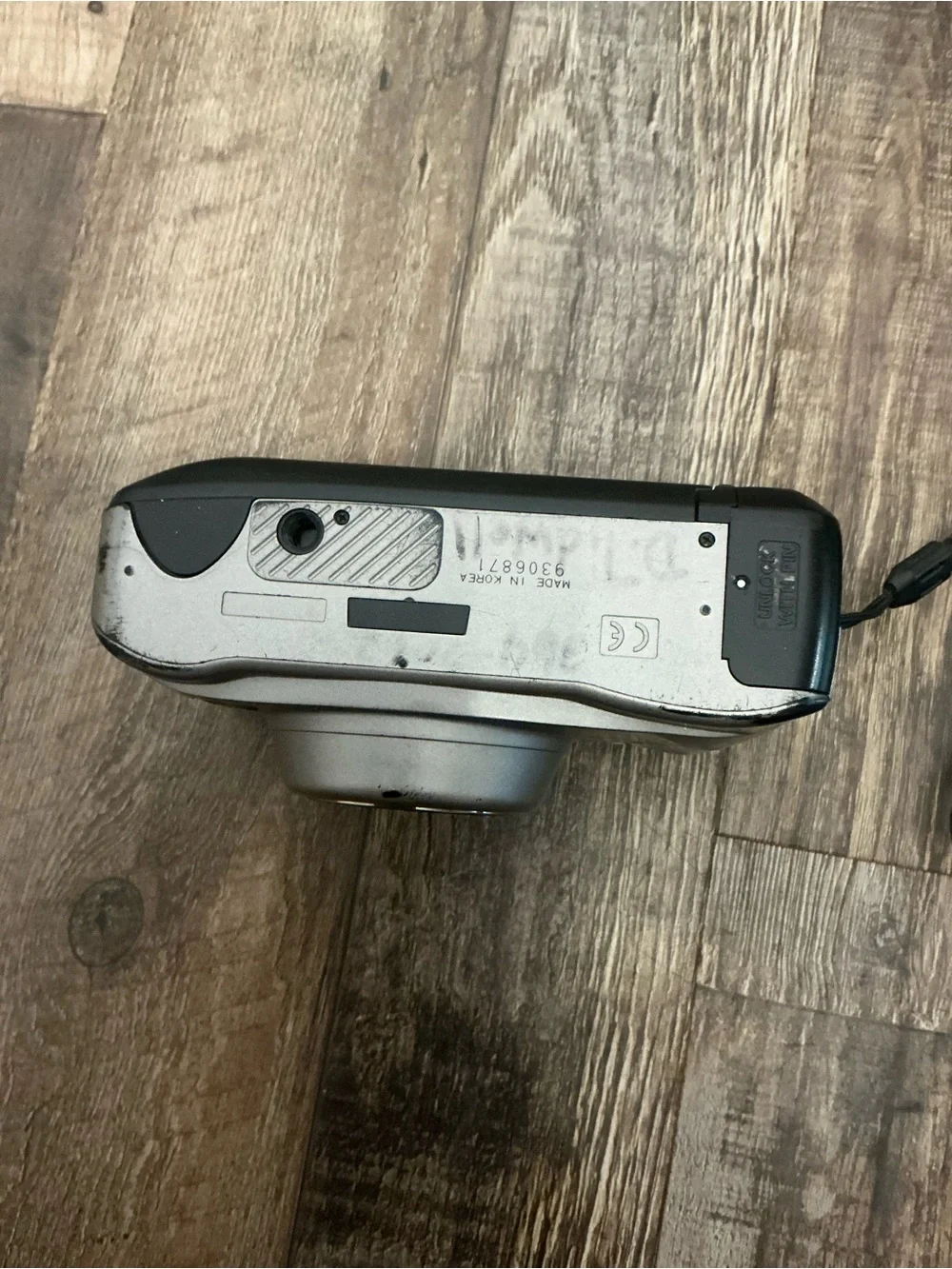 Samsung ECX 130 Compact Point & Shoot Camera - Silver